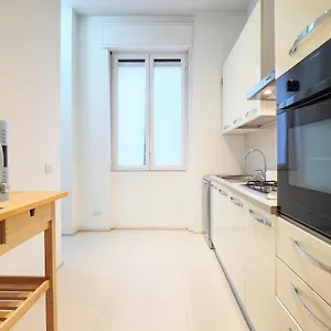 Apartment Contempora - Cavallotti 13 - B31, Milan